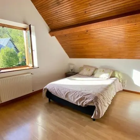 Maison En Bordure De Riviere Ercé